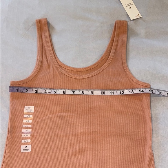 Denver Hayes Peach Fitted Ribbed Sleeveless Tank Top - Picture 6 of 8